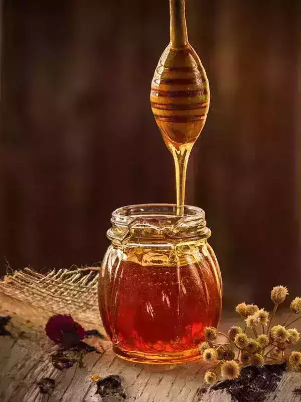 Honey Jar Love Spell: How Herbal Love Jars Work in Folk Magic