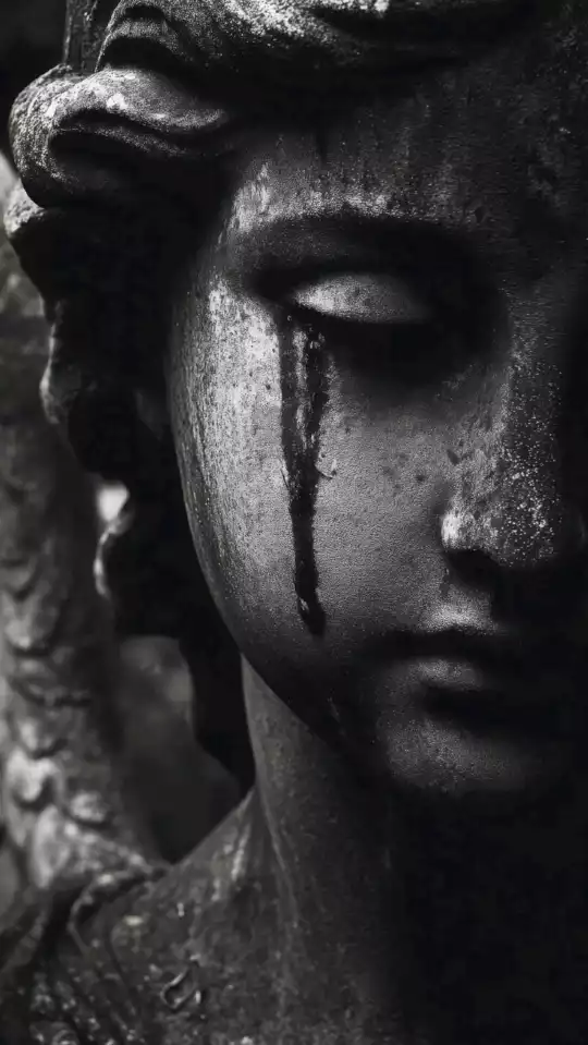 The Power of Incantations in Latin